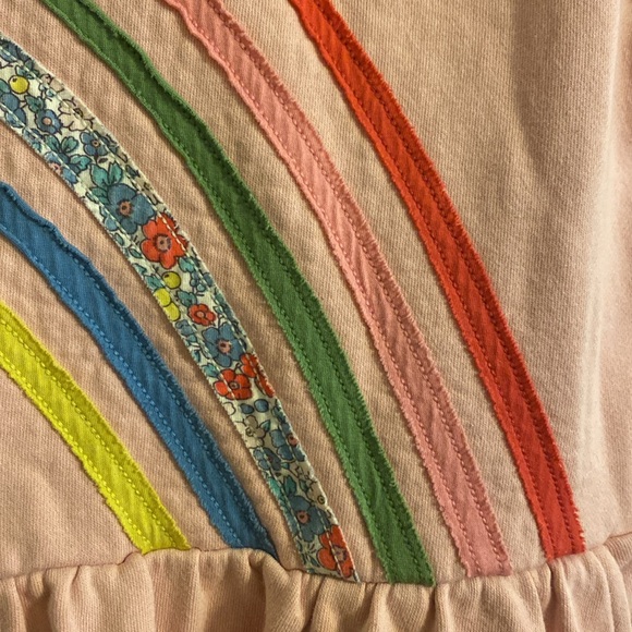 Mini Boden pink dress w appliqué rainbow stripes. Size 8-9 - Picture 4 of 8